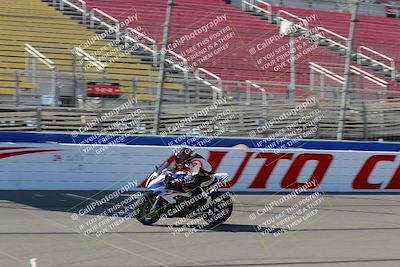 media/Aug-27-2022-Fastrack Riders (Sat) [[c588535105]]/Level 1/Session 1 Start Finish/